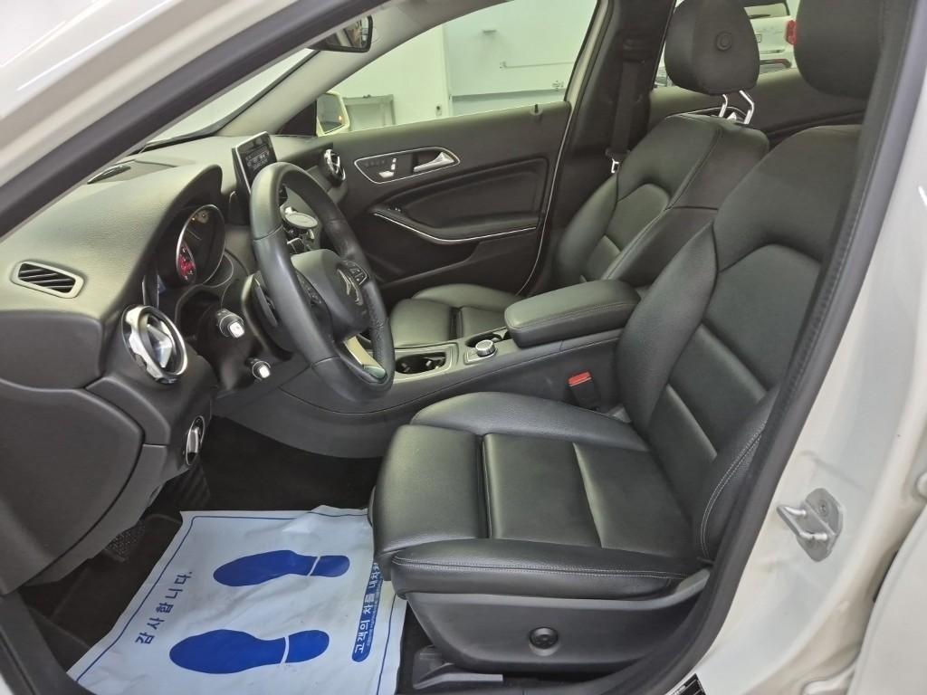 Mercedes Benz GLA Class 2017 Blanco - Importación desde Corea - HF Imports Iquique - Foto 13