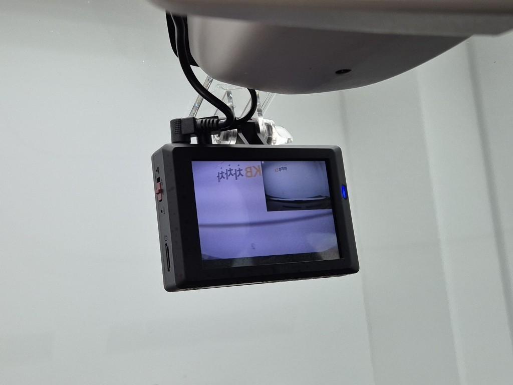 SAMSUNG QM3 2015 Blanco - Importación desde Corea - HF Imports Iquique - Foto 18