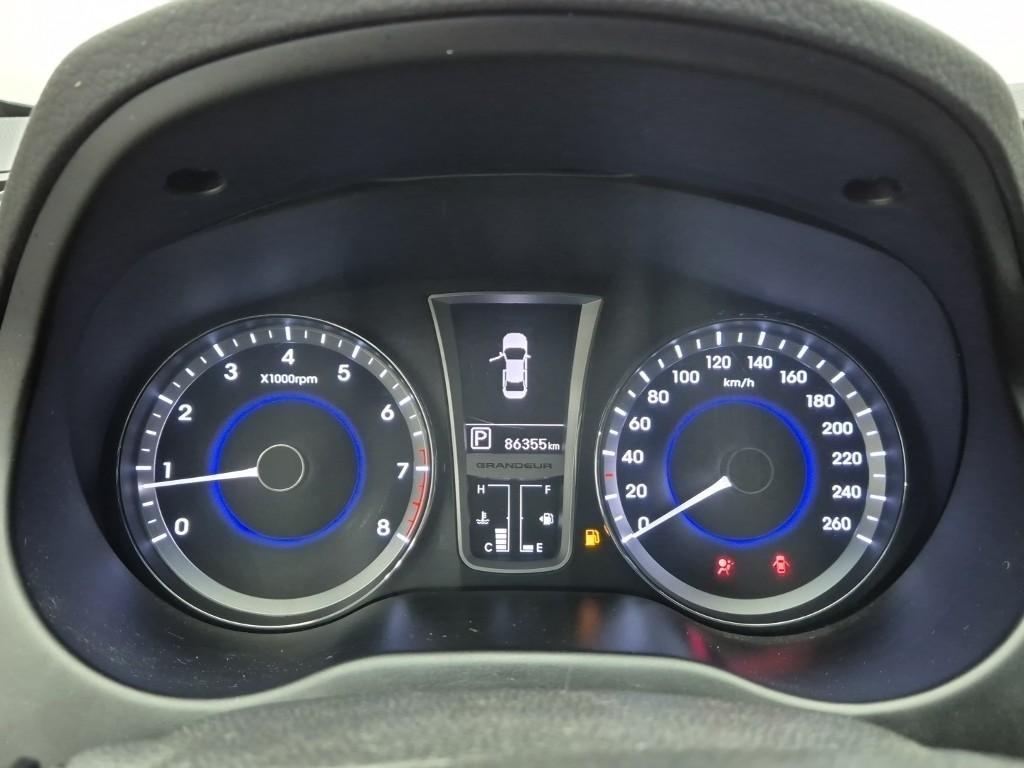 HYUNDAI Grandeur - Vista 8