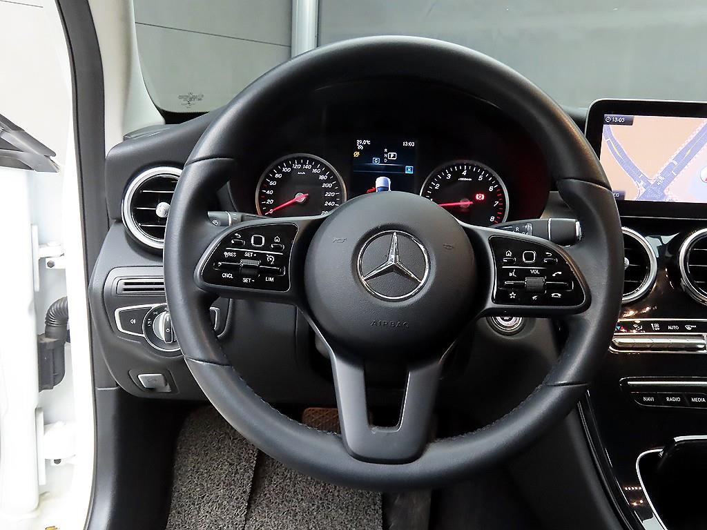 Mercedes Benz C Class - Vista 11