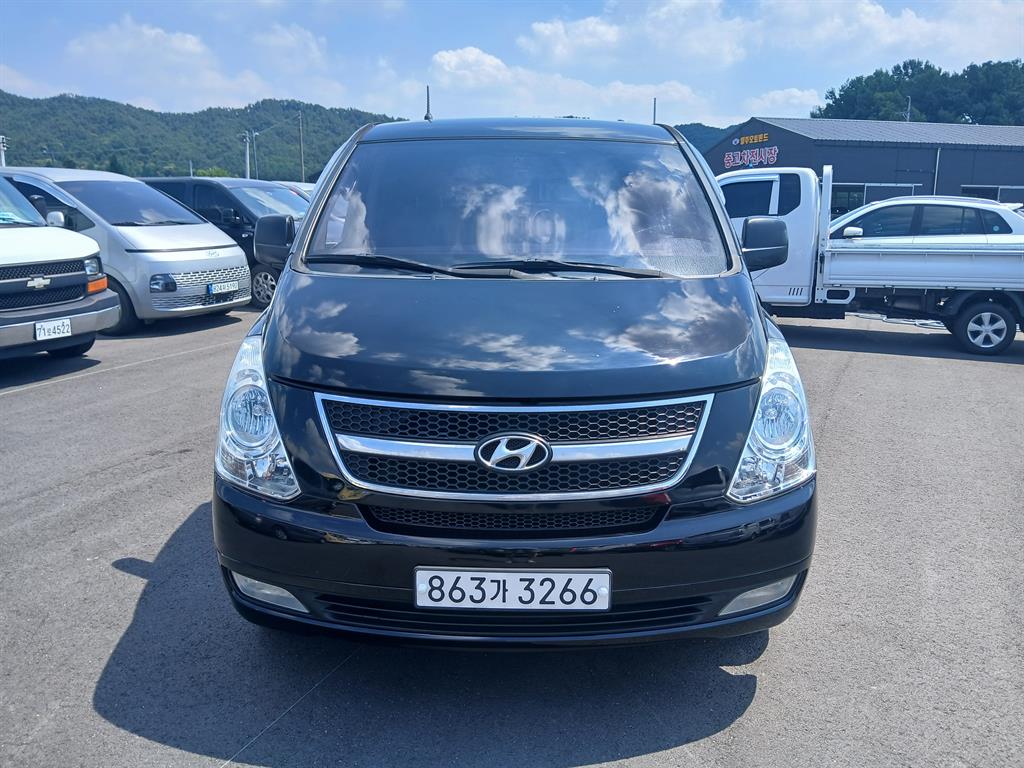 HYUNDAI Starex 2014 Negro - Importación desde Corea - HF Imports Iquique - Foto 1