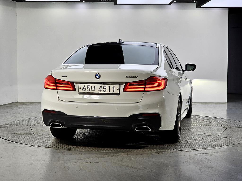 BMW 5 Series - Vista 3