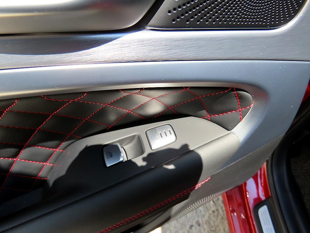 Genesis G70 2020 Rojo - Importación desde Corea - HF Imports Iquique - Foto 18