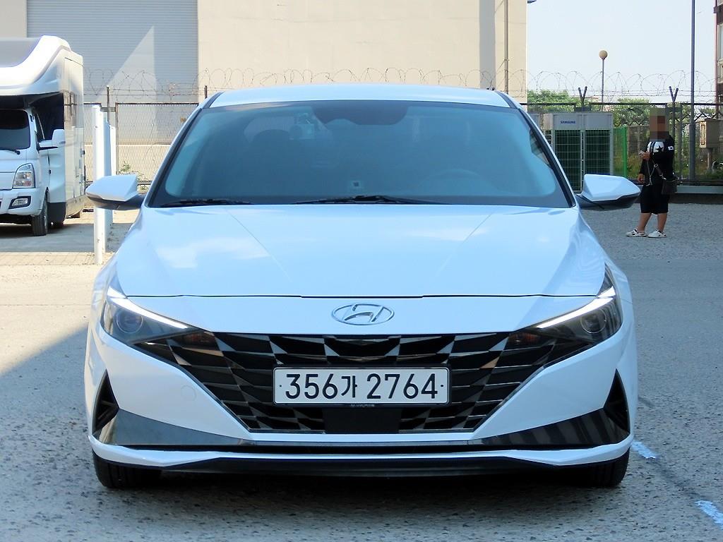 HYUNDAI Avante 2022 Blanco - Importación desde Corea - HF Imports Iquique - Foto 1