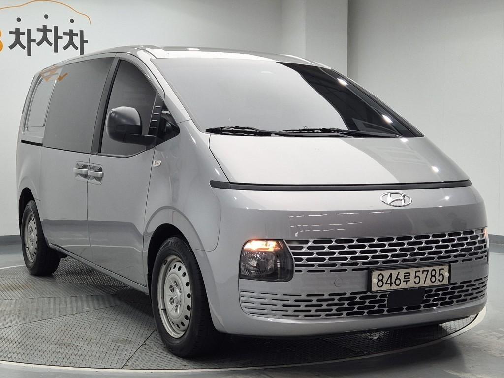 HYUNDAI Staria - Vista 6