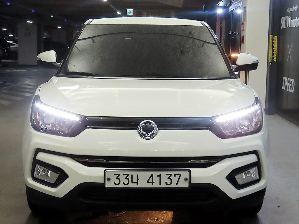 Ssangyong Tivoli - Vista 2