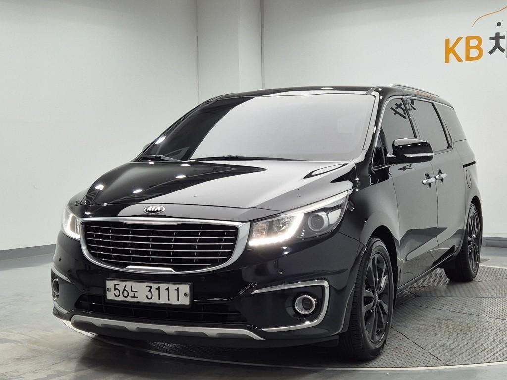 KIA Carnival 2017 Negro - Importación desde Corea - HF Imports Iquique - Foto 1