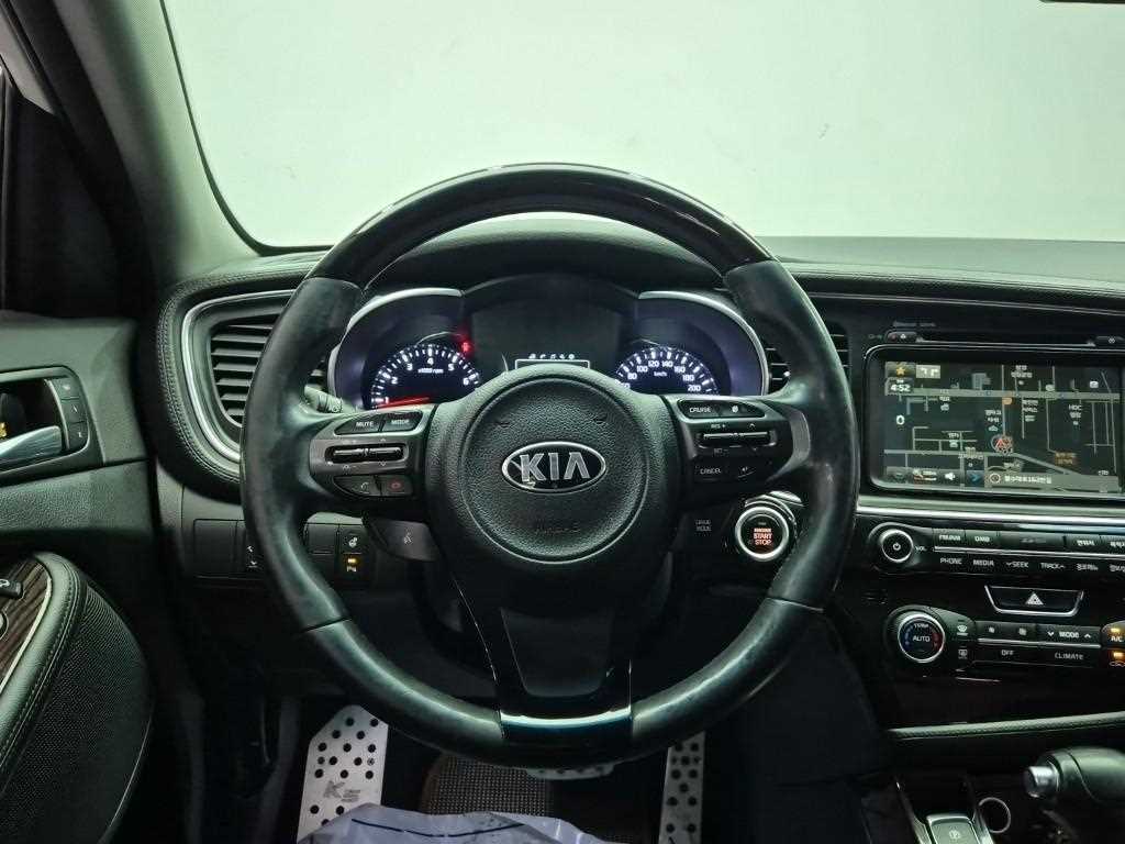 KIA K5 - Vista 11