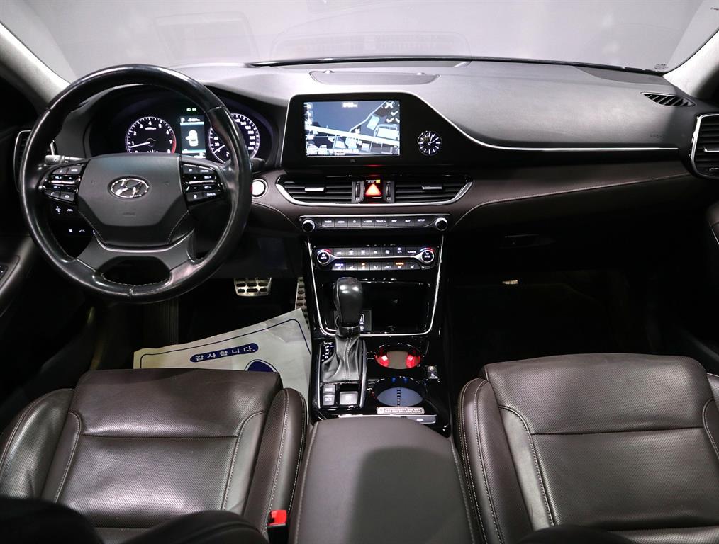 HYUNDAI Grandeur - Vista 7