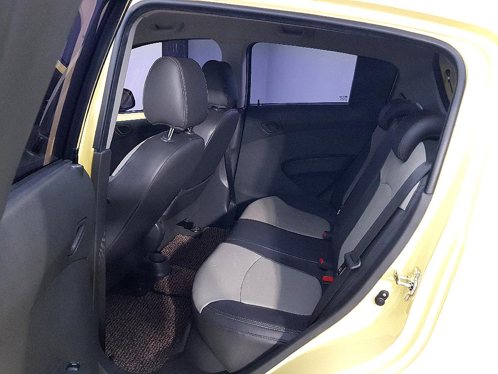 Chevrolet Spark - Vista 11