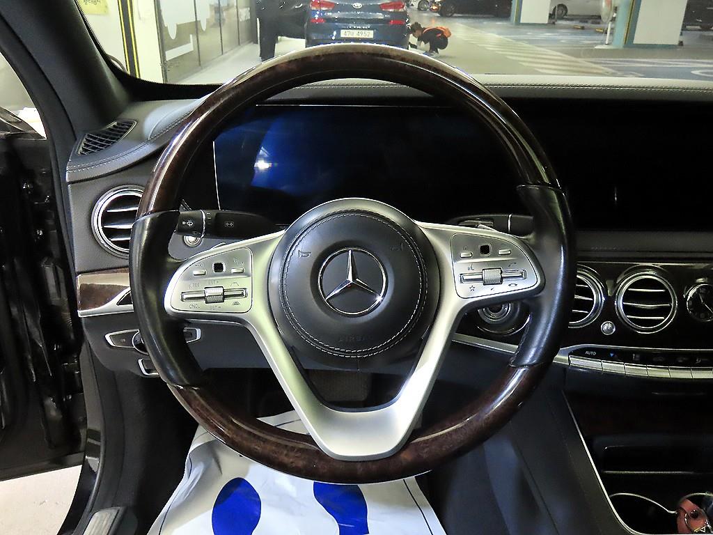 Mercedes Benz S Class - Vista 10