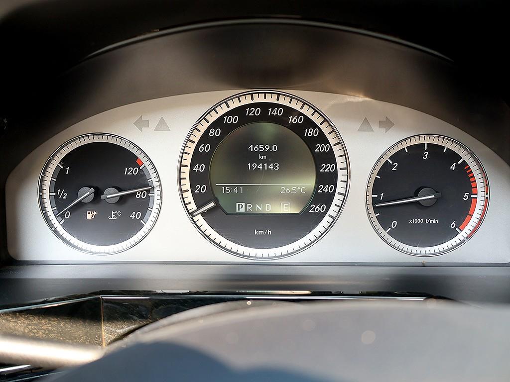 Mercedes Benz GLK Class - Vista 8