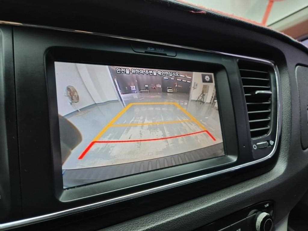 KIA Carnival 2016 Gris - Importación desde Corea - HF Imports Iquique - Foto 16