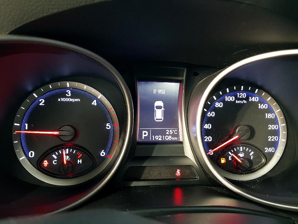 HYUNDAI Santa Fe - Vista 9