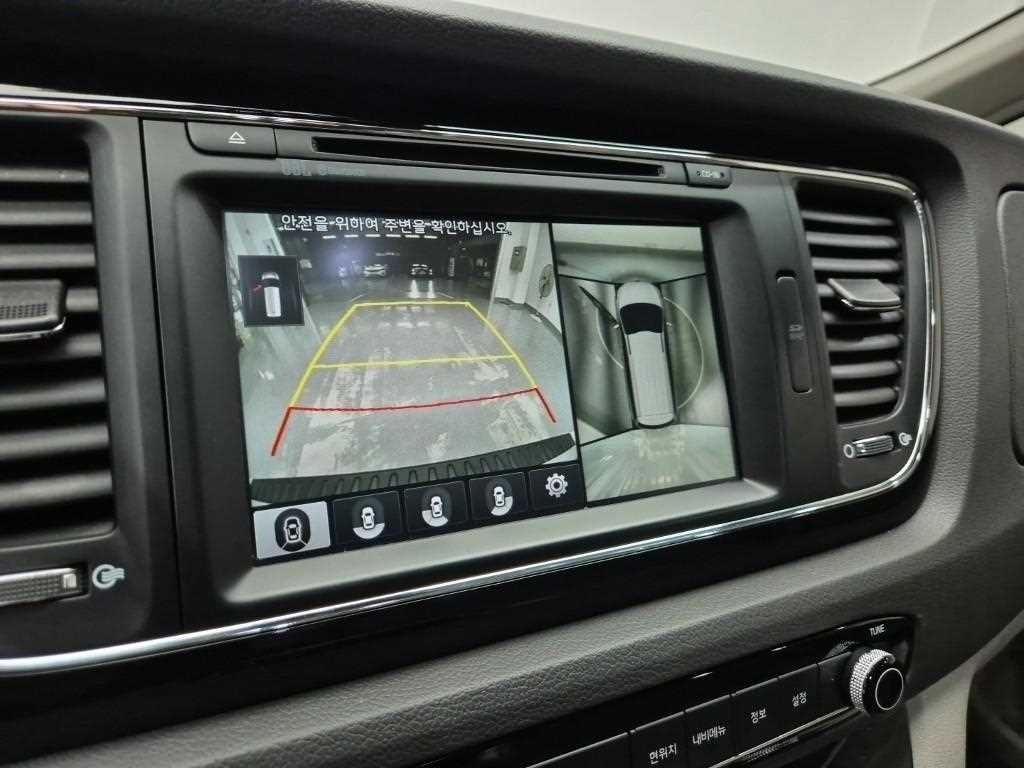 KIA Carnival 2016 Blanco - Importación desde Corea - HF Imports Iquique - Foto 17
