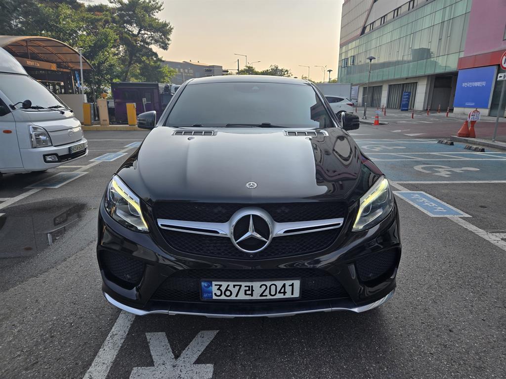 Mercedes Benz GLE Class - Vista 2