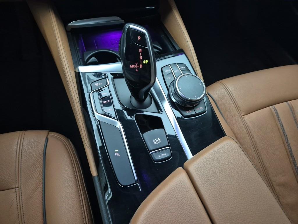 BMW 5 Series - Vista 10