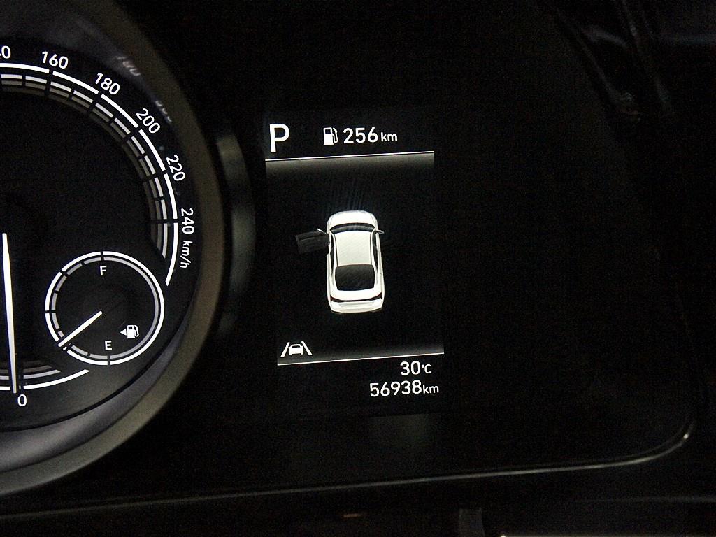 HYUNDAI Avante - Vista 11