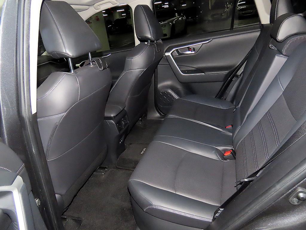 Toyota RAV4 - Vista 9