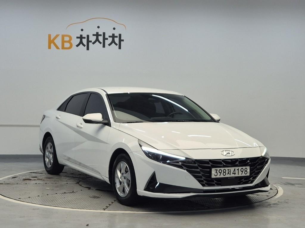 HYUNDAI Avante - Vista 6