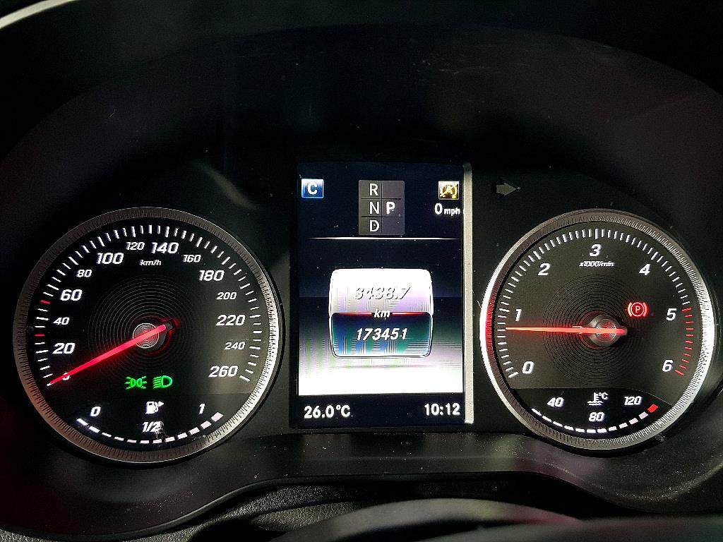 Mercedes Benz GLC Class - Vista 8
