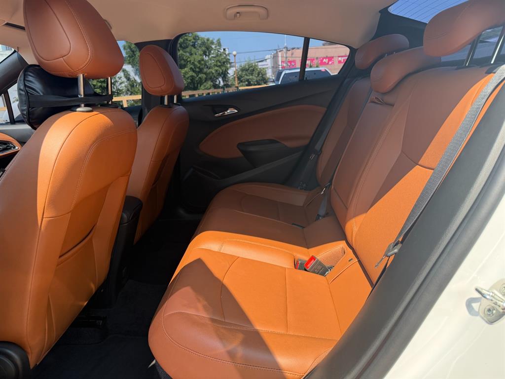 Chevrolet Cruise - Vista 12