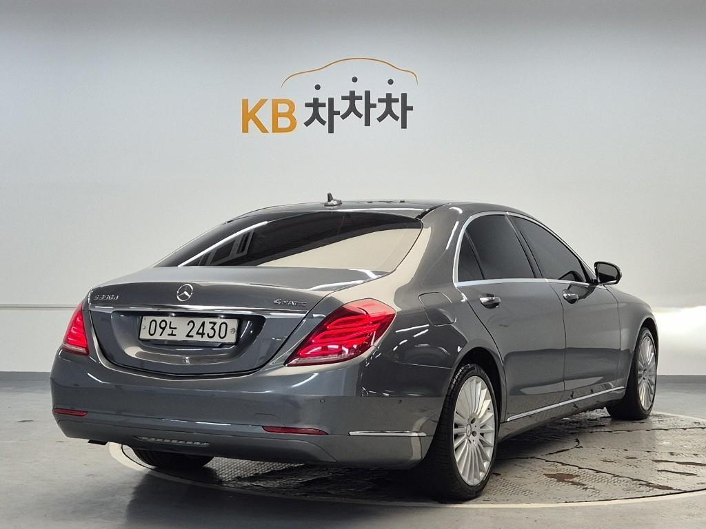 Mercedes Benz S Class - Vista 3