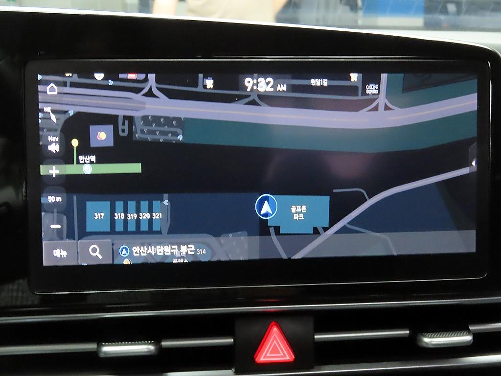 HYUNDAI Avante - Vista 11