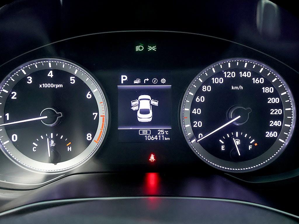 HYUNDAI Grandeur - Vista 8