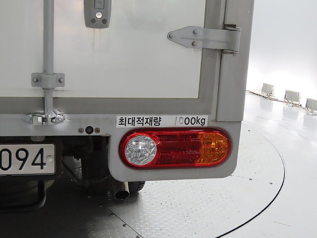 Small Truck Normal Box(Low Deck) 2018 Blanco - Importación desde Corea - HF Imports Iquique - Foto 13
