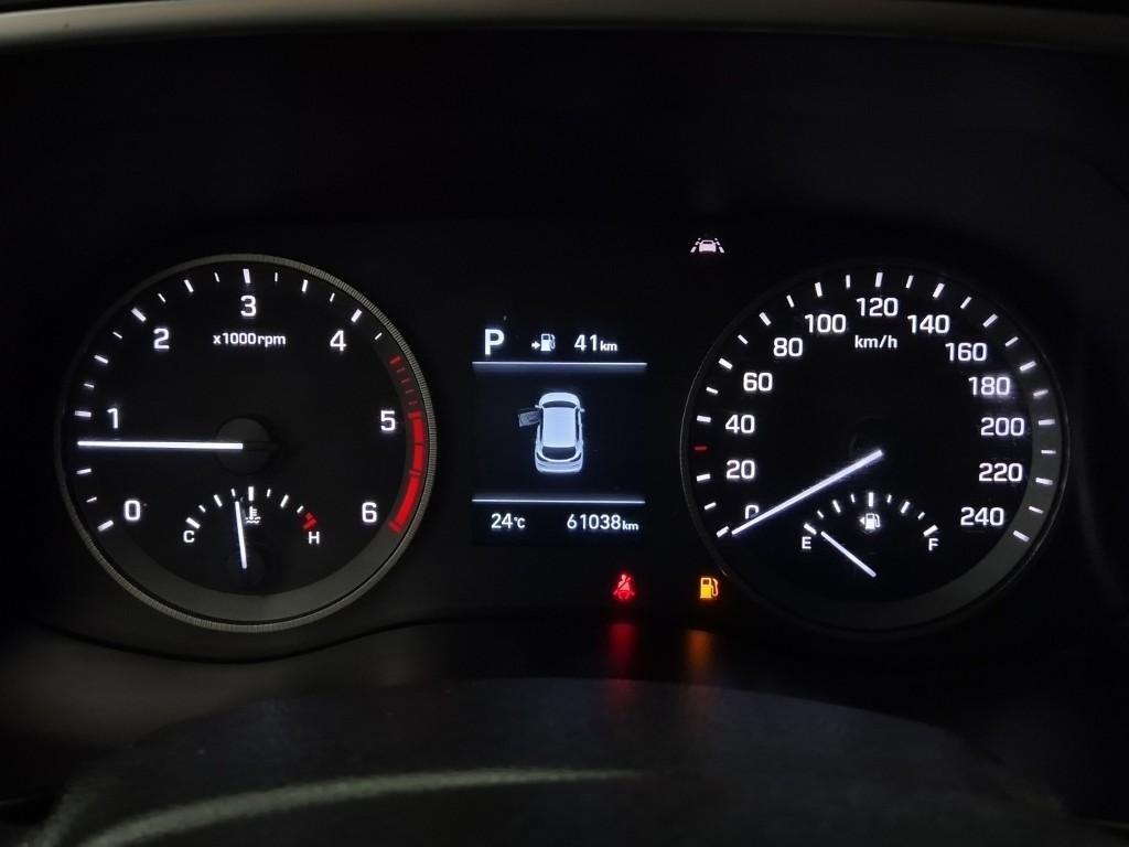 HYUNDAI Tucson - Vista 8