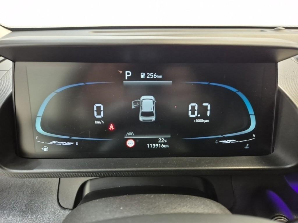 HYUNDAI Casper - Vista 8