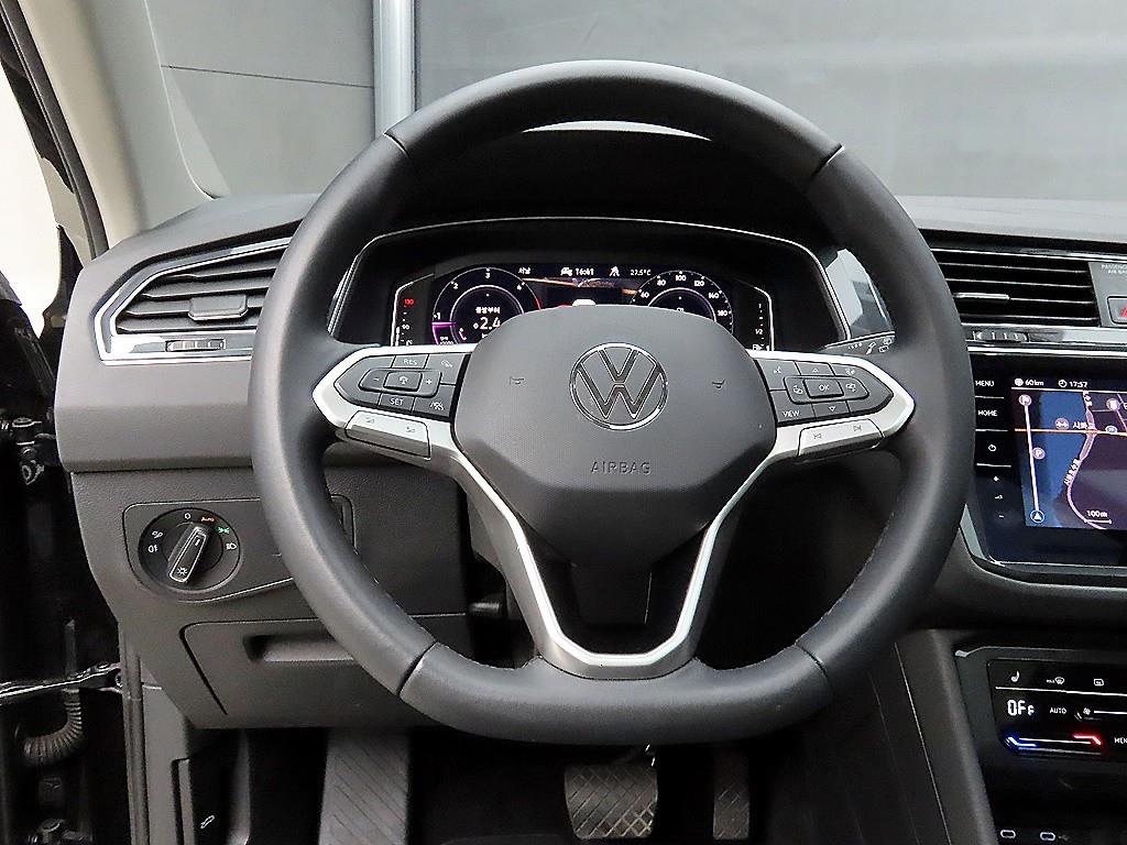 Volkswagen Tiguan - Vista 11