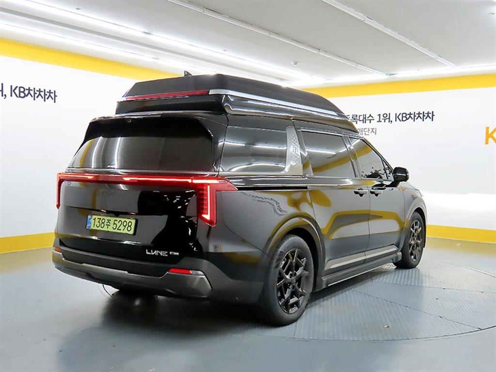 KIA Carnival - Vista 6