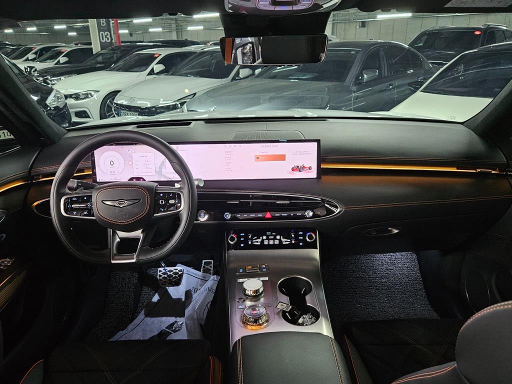 Genesis GV70 - Vista 7