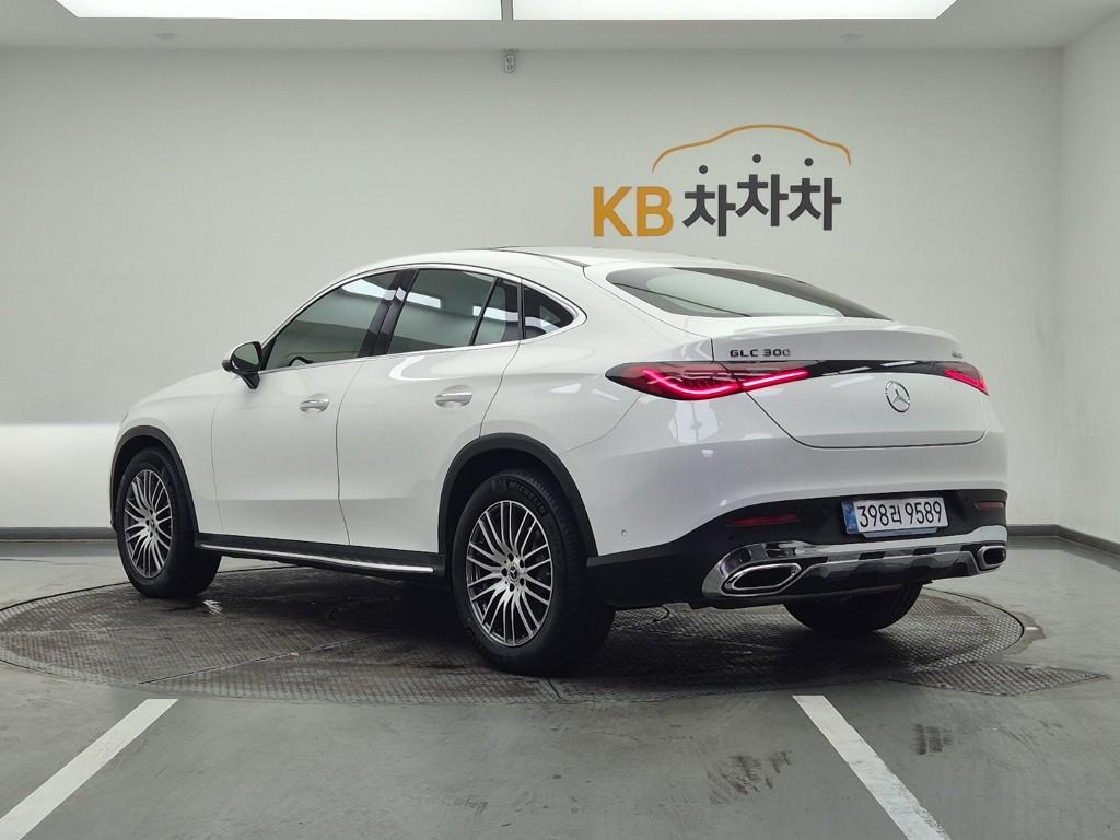 Mercedes Benz GLC Class - Vista 3