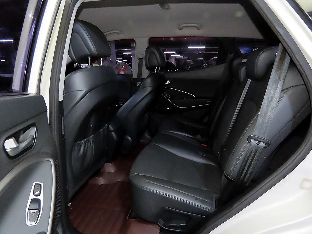HYUNDAI Santa Fe - Vista 9