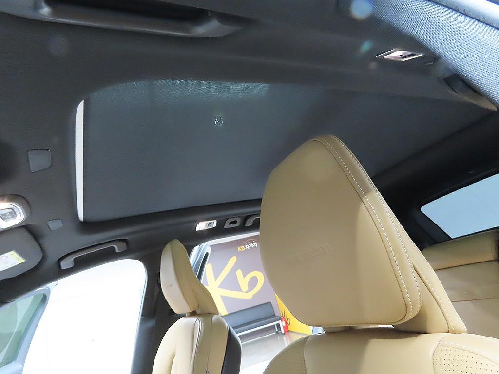 Volvo XC60 2019 Gris - Importación desde Corea - HF Imports Iquique - Foto 17