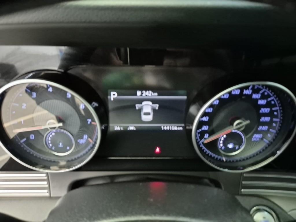 HYUNDAI Grandeur - Vista 8