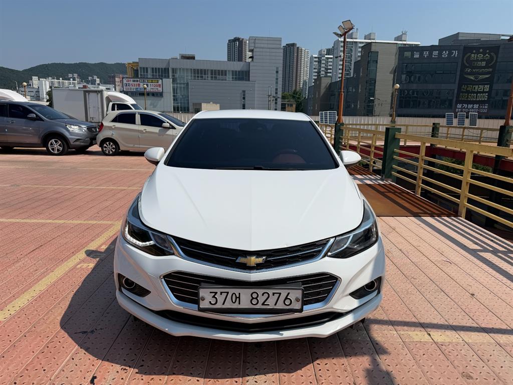 Chevrolet Cruise - Vista 3