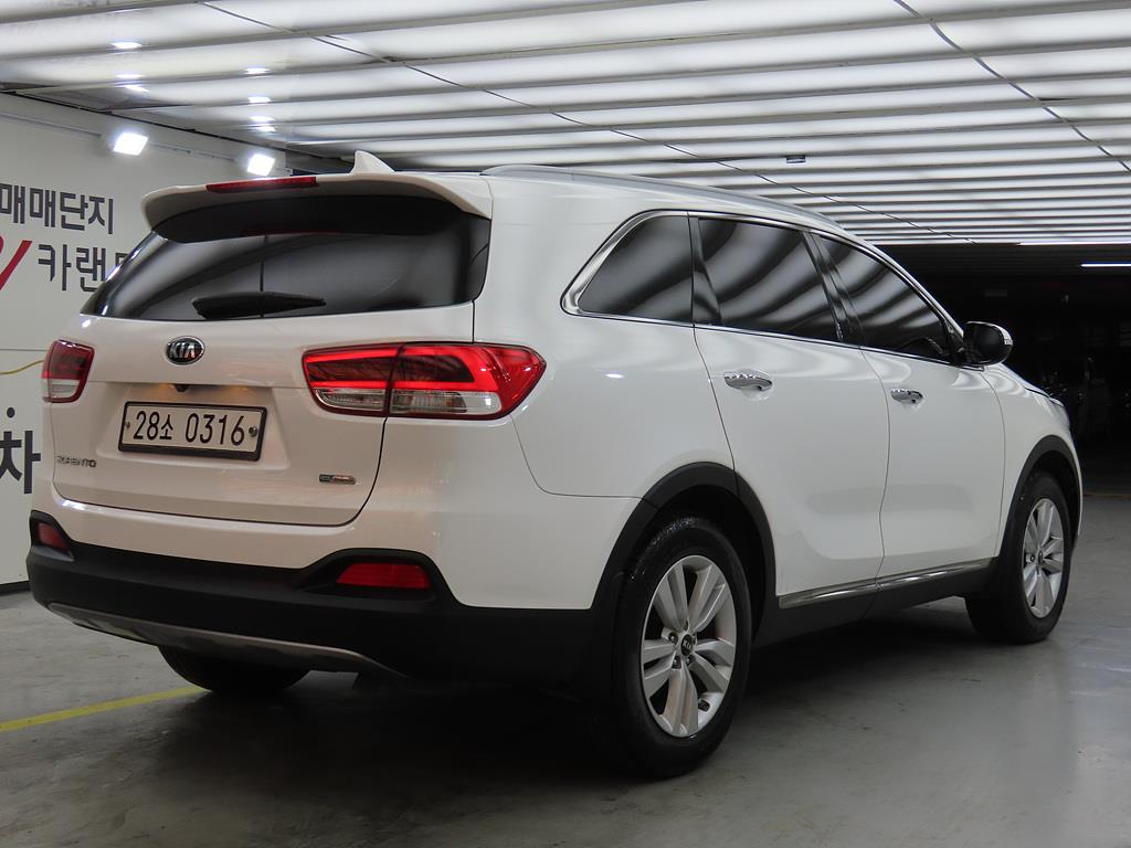 KIA Sorento - Vista 6