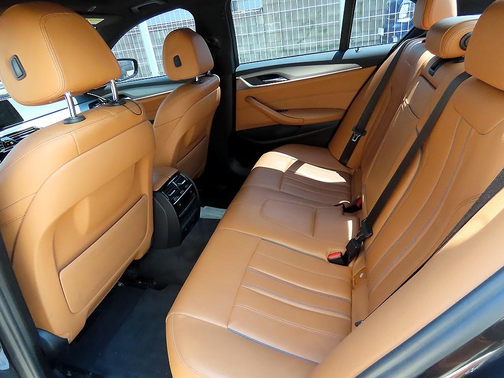 BMW 5 Series - Vista 8