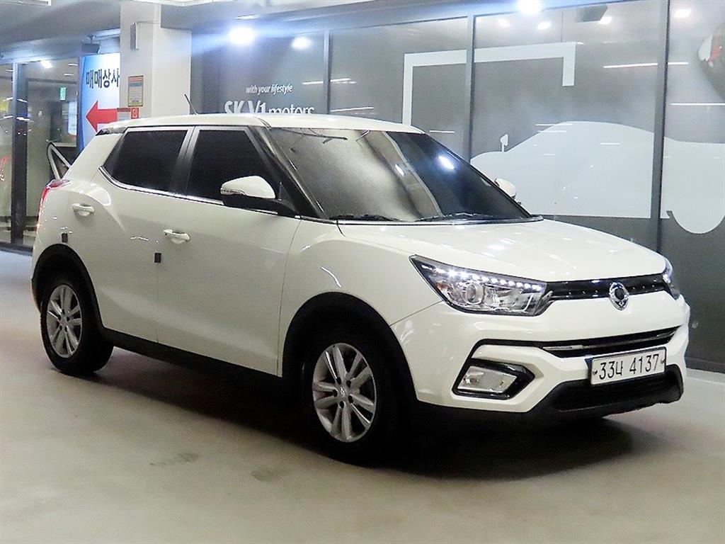 Ssangyong Tivoli 2018 Blanco - Importación desde Corea - HF Imports Iquique - Foto 1