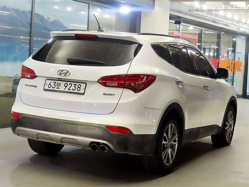 HYUNDAI Santa Fe - Vista 6