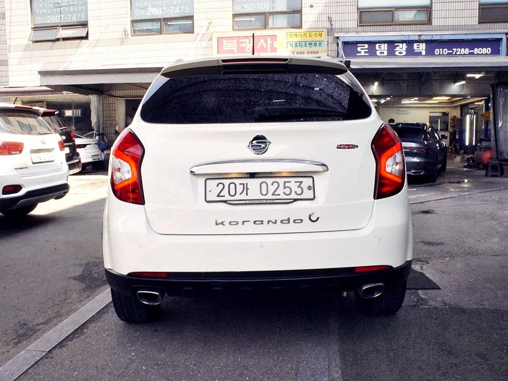 Ssangyong Korando - Vista 3