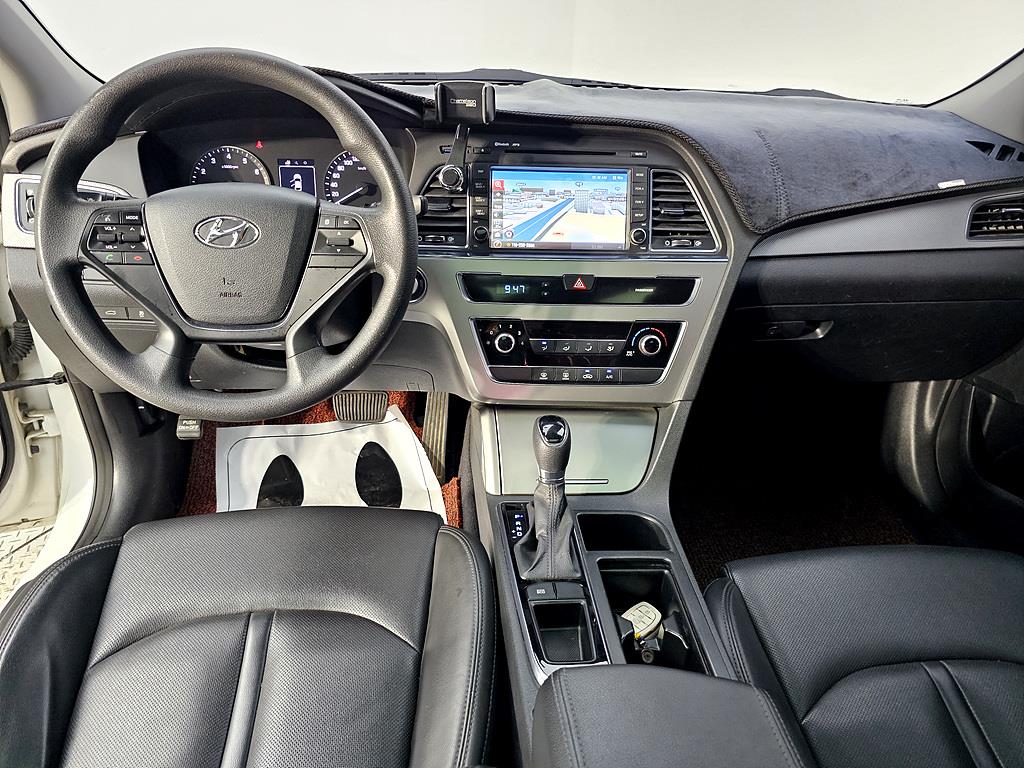 HYUNDAI Sonata - Vista 7