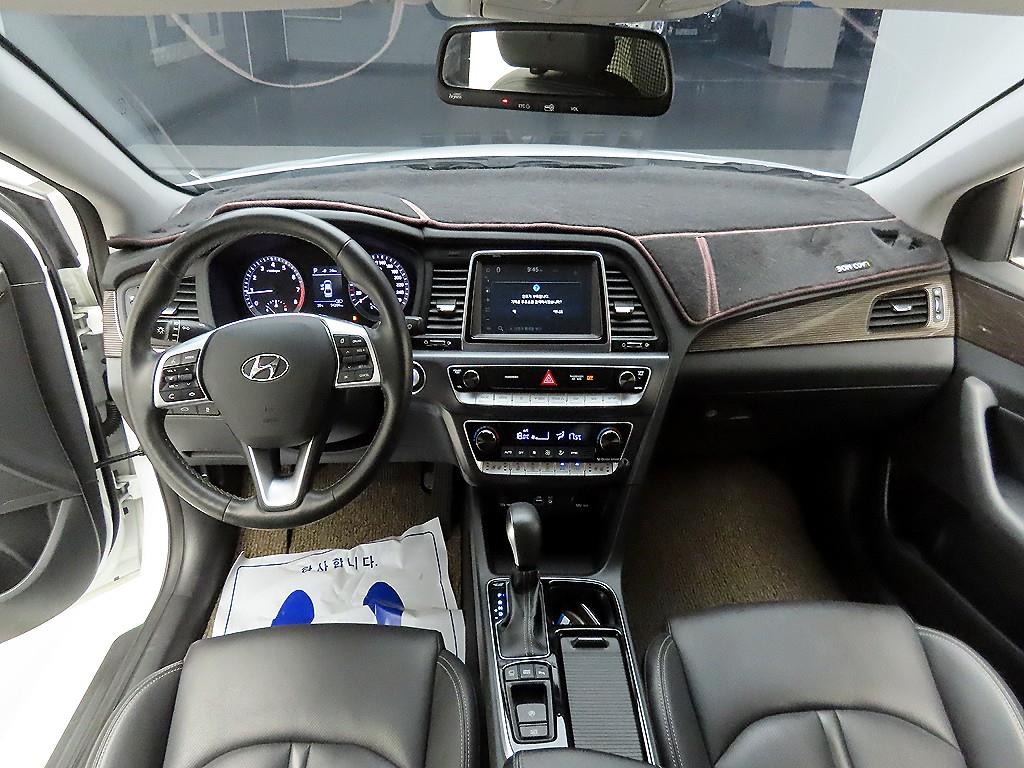HYUNDAI Sonata - Vista 10