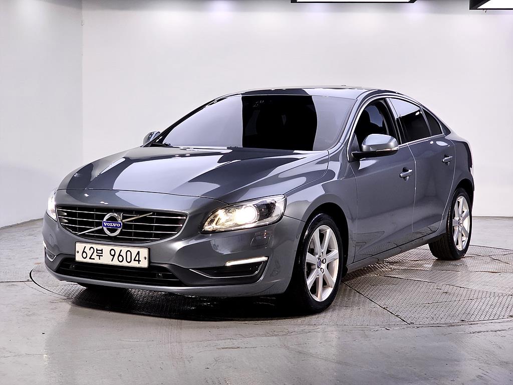 Volvo S60 2017 Gris - Importación desde Corea - HF Imports Iquique - Foto 1