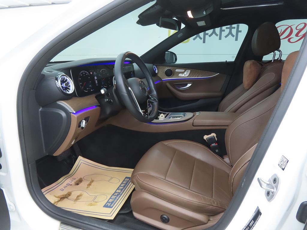 Mercedes Benz E class - Vista 7