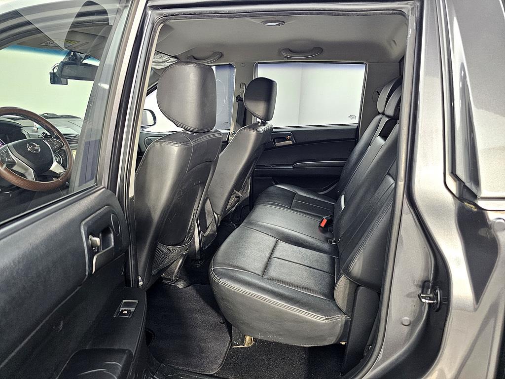 Ssangyong Korando - Vista 11